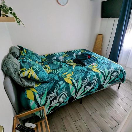 Charmant 2P, Piscine, Clim, A 5 Min De La Plage Vallauris Dış mekan fotoğraf